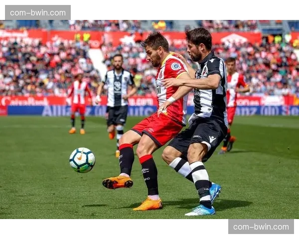 保级区十一队分差仅四分 西甲陷入空前混战生存模式 保级区十一队分差仅四分 西甲陷入空前混战生存模式